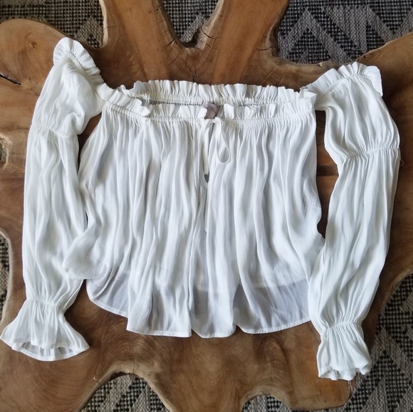 off shoulder top - Picture 5 of 8